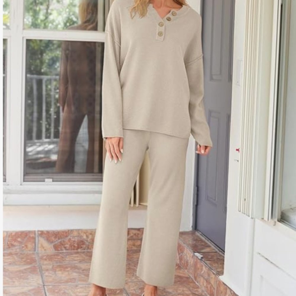 Brand New Amazon Lounge Set